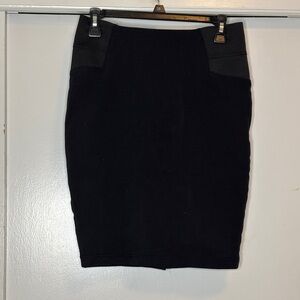 Chic Black Pencil Skirt